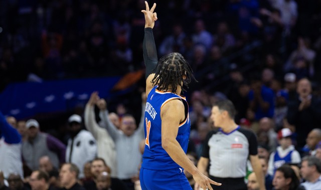 布伦森：球队防守轮转还有提升空间 我们要全神贯注这得从我做起