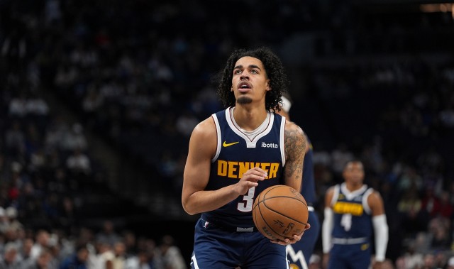 迈克尔-波特：斯特劳瑟是个很有天赋的得分手 我们需要他做的更多