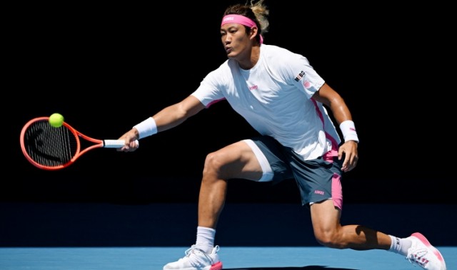 戴维斯杯：张之臻、崔杰各拿一分，中国队2比0黑山拿到赛点