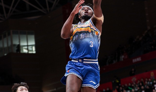 双外援太高效！戴德里克-劳森&阿什顿-黑根斯合计18中17砍下41分